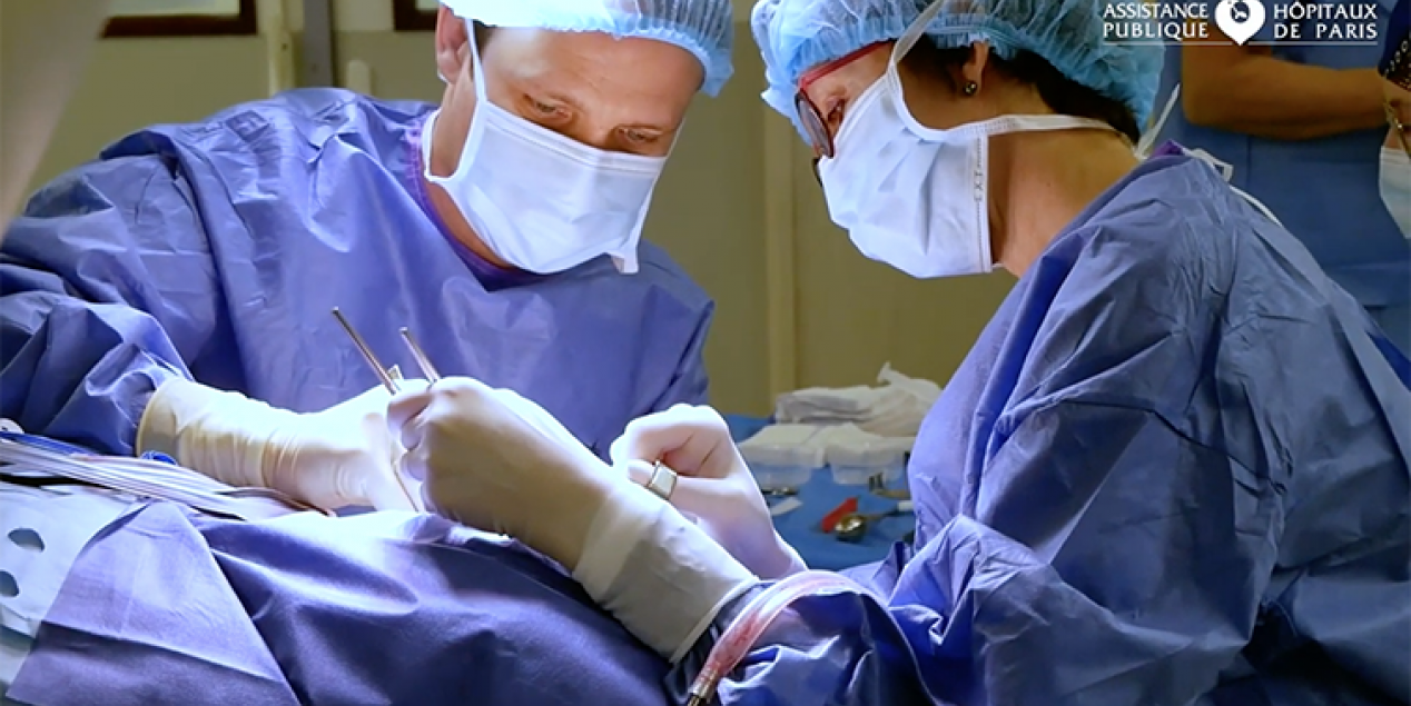 Extrait de la vidéo de l'AP-HP sur l'ouverture du deuxième centre d'implantation cochléaire adulte.